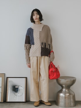 「アイテム（チノパンツ）」を使った、桃さん（レディース・164cm）の秋コーディネート