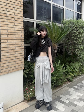 「アイテム（スウェット）」を使った、桃さん（レディース・164cm・20代）の秋コーディネート