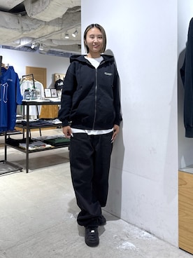 「XLARGE（エクストララージ）のOLD OG ZIP HOODED SWEATSHIRT（パーカー、ブラック系）」を使った、RIRIさん（レディース・157cm）の夏コーディネート