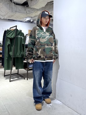 「XLARGE（エクストララージ）のREVERSIBLE CAMO ZIP HOODED SWEATSHIRT（パーカー、オレンジ系）」を使った、RIRIさん（レディース・157cm）の秋コーディネート