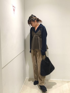 「アイテム（その他トップス）」を使った、yukichiさん（レディース・162cm）の秋コーディネート