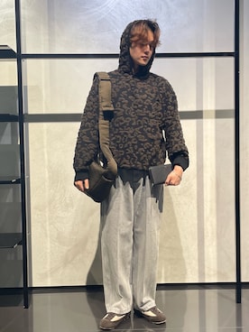 「アイテム（財布）」を使った、RENさん（メンズ・178cm）の秋コーディネート