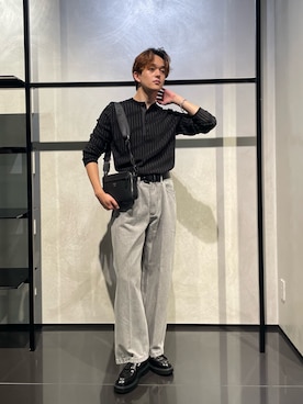 「EMPORIO ARMANI（エンポリオアルマーニ）の【エンポリオ アルマーニ】ASV バギーツイストフィットジーンズ J80 デニム ストーンウォッシュ＆ブリーチ加工（デニムパンツ）」を使った、RENさん（メンズ・178cm）の秋コーディネート