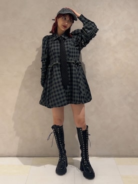 「アイテム（ネクタイ）」を使った、MIHOさん（レディース・158cm）の秋コーディネート