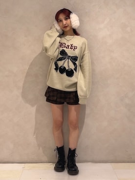 「アイテム（イヤーマフ）」を使った、MIHOさん（レディース・158cm）の秋コーディネート