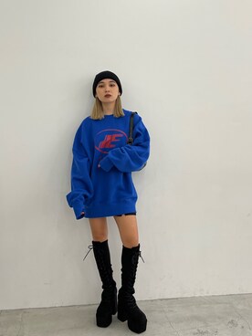 「EMODA」｜「アイテム（スウェット）」を使った、市川あん(EMODA)さん（レディース・153cm）の秋コーディネート