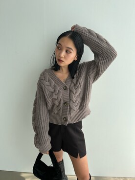 「EMODA（エモダ）のアイテム（カーディガン/ボレロ）」を使った、市川あん(EMODA)さん（レディース・153cm）の秋コーディネート