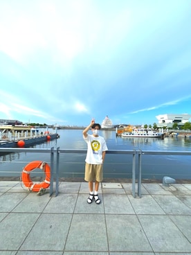 「BLUE BLUE（ブルーブルー）のアイテム（トップス）」を使った、tairrrrrrinさん（メンズ・172cm）の夏コーディネート
