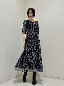 最終価格　タグ付き新品 LAGUNAMOON アシンメトリーフレアワンピース Amazon.co.jp: [ラグナムーン] ワンピース アシンメトリー