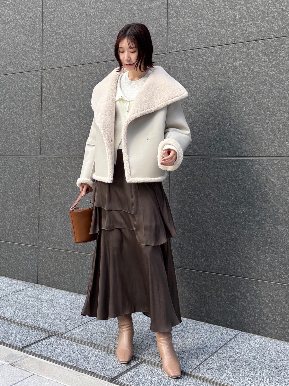 MASAKI KISE(LAGUNAMOON)｜LAGUNAMOONのムートンコートを使った