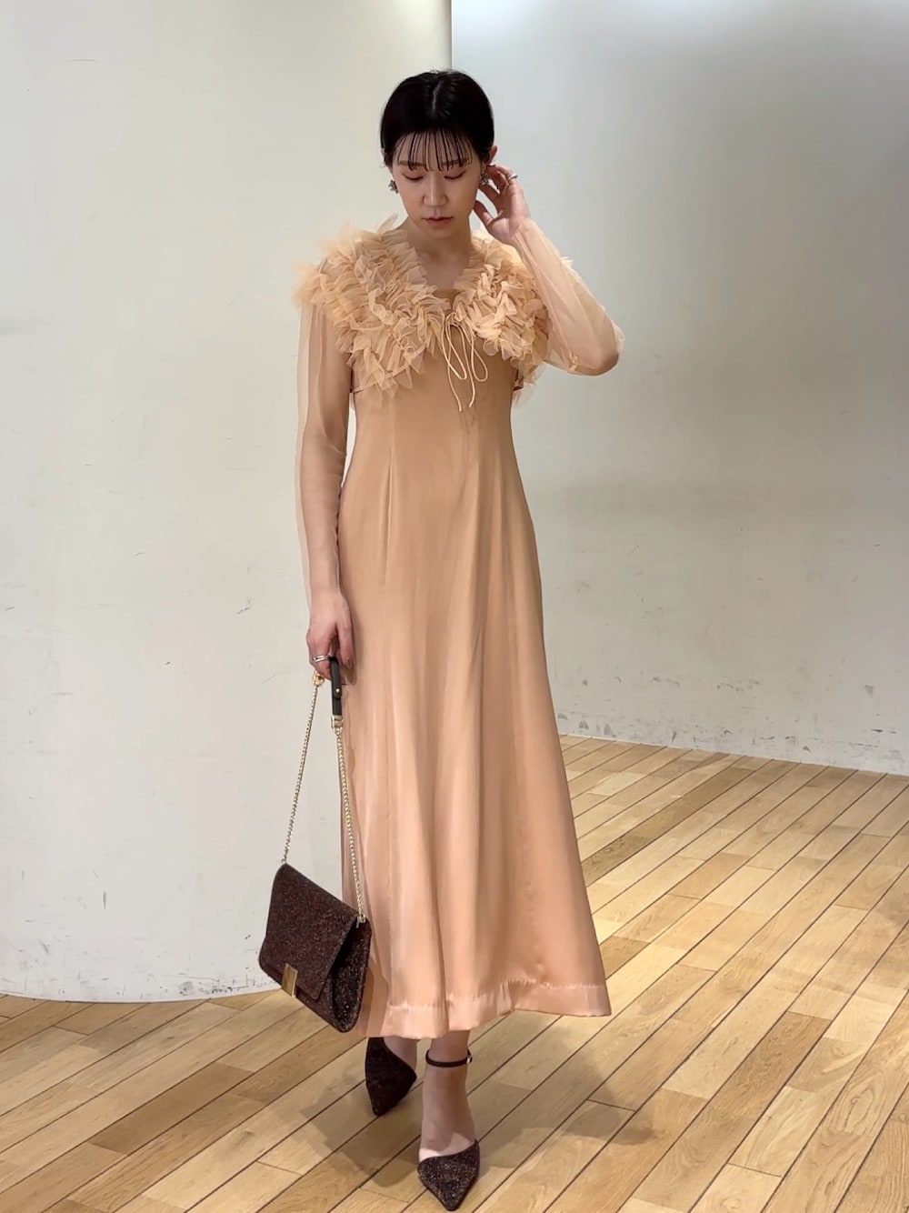 LADYチュールボレロキャミワンピースを使った人気ファッション