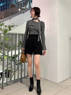 「アイテム（ハンドバッグ）」を使った、MASAKI KISEさん（レディース・168cm）の秋コーディネート