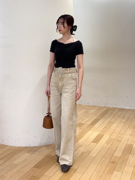 「LAGUNAMOON（ラグナムーン）のオフショルギャザーカットソー（Tシャツ/カットソー、ブラック系）」を使った、MASAKI KISEさん（レディース・168cm）の夏コーディネート