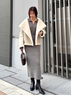 「アイテム（ムートンコート）」を使った、MASAKI KISEさん（レディース・168cm）の冬コーディネート