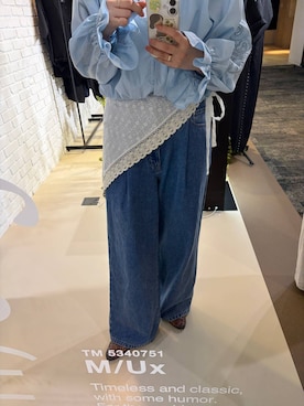 「LOWRYS FARM（ローリーズファーム）の【LFM(U)】ライトDENIMタックワイドＰ　646326（デニムパンツ、ブルー系）」を使った、pecoさん（レディース・165cm）の春コーディネート