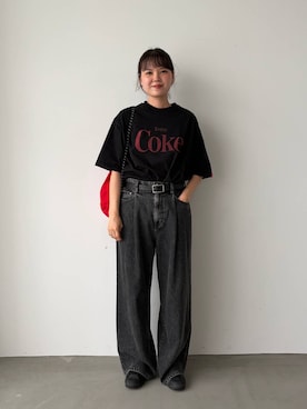 「LOWRYS FARM（ローリーズファーム）の【LFM(U)】ライトDENIMタックワイドＰ　646326（デニムパンツ、ブラック系）」を使った、pecoさん（レディース・165cm）の夏コーディネート