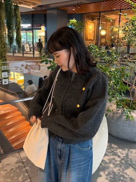「LOWRYS FARM（ローリーズファーム）のナポレオンニットジャケット　1084421（ノーカラージャケット、グレー系）」を使った、pecoさん（レディース・165cm）の秋コーディネート