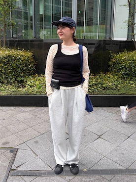 「LOWRYS FARM（ローリーズファーム）のカットイージーコクーンパンツ　292362（スウェットパンツ、グレー系）」を使った、pecoさん（レディース・165cm）の春コーディネート