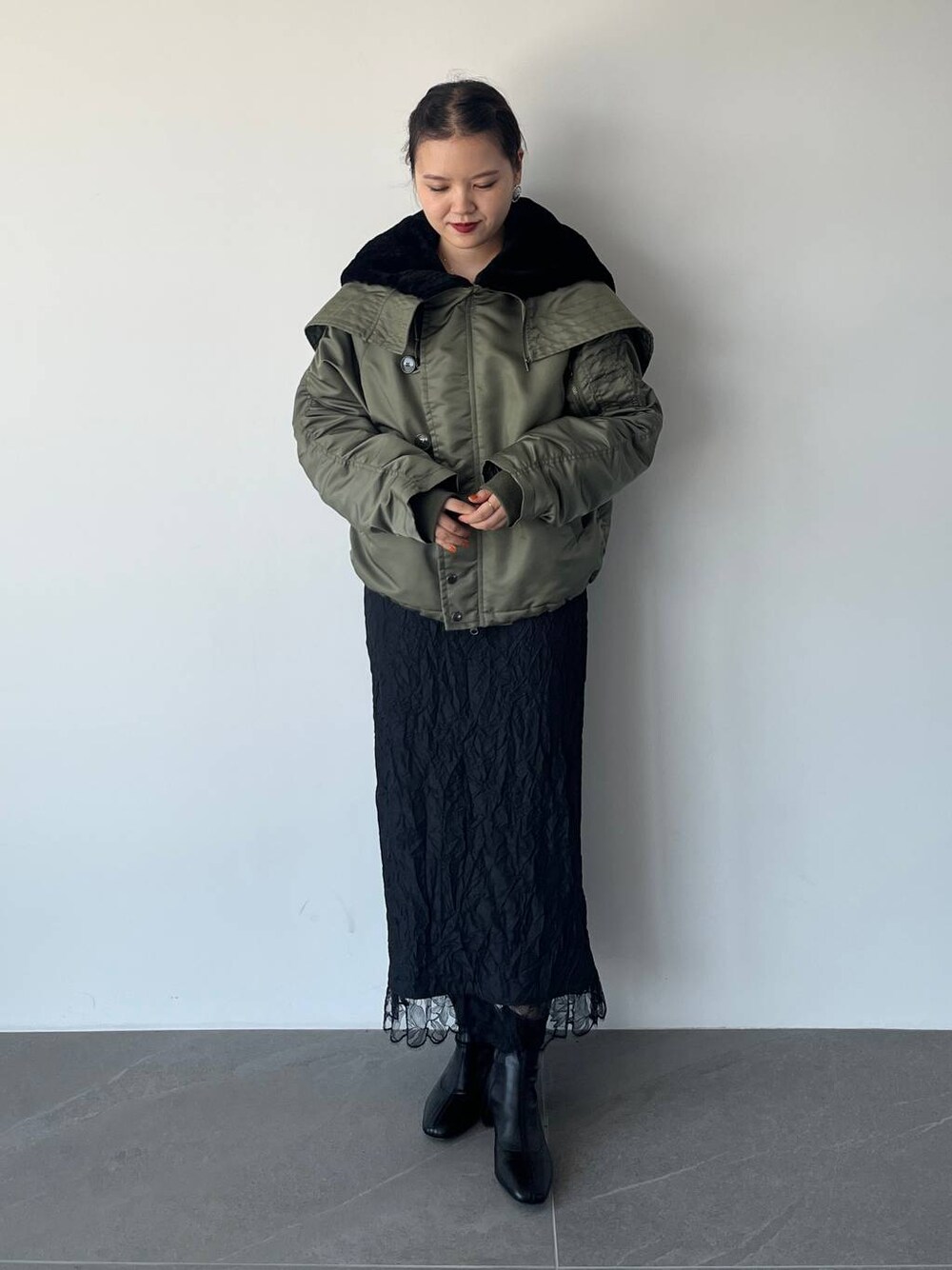 「ゆったり、ベーシック/シンプル、LOWRYS FARM、ローリーズスタイル_LOWRYS FARM、yuw」｜「LOWRYS FARMのストレッチヒールブーツ　140507（ブーツ、ブラック系）」を使った、pecoさん（レディース・166cm）の秋コーディネートの1枚目の写真
