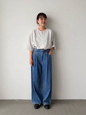 「LOWRYS FARM（ローリーズファーム）の【LFM(U)】ライトDENIMタックワイドＰ　646326（デニムパンツ、ブルー系）」を使った、pecoさん（レディース・165cm）の夏コーディネート