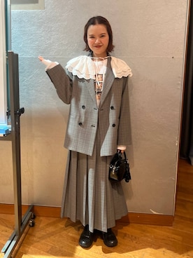 「アイテム（付け襟）」を使った、pecoさん（レディース・165cm）の秋コーディネート