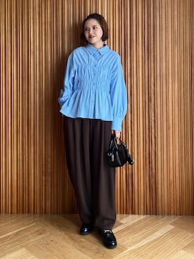 「アイテム（スウェットパンツ、ブラウン系）」を使った、pecoさん（レディース・165cm）の夏コーディネート