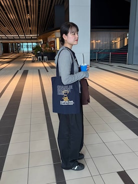 「LOWRYS FARM（ローリーズファーム）の【LFM(U)】プリーツウエストコクーンチノパンツ　1073720（その他パンツ、ブラック系）」を使った、pecoさん（レディース・165cm）の秋コーディネート
