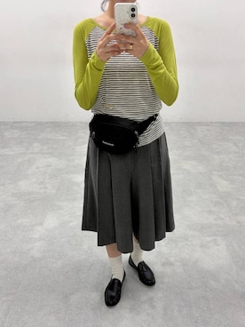 「LOWRYS FARM（ローリーズファーム）のＴＲプリーツハーフパンツ 782957（スラックス、グレー系）」を使った、pecoさん（レディース・165cm）の秋コーディネート