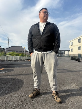 「adidas（アディダス）のアイテム（ジャケット/アウター）」を使った、nikuyalowさん（メンズ・178cm）の春コーディネート