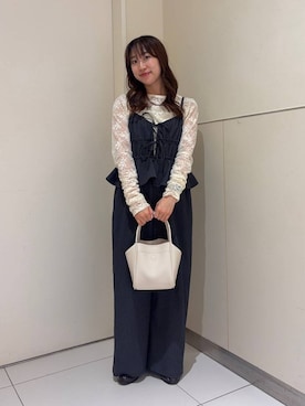 「LOWRYS FARM（ローリーズファーム）のポーチツキ２ＰＢＡＧ／Ｍ　578359（ショルダーバッグ、ホワイト系）」を使った、Manaさん（レディース・158cm）の春コーディネート