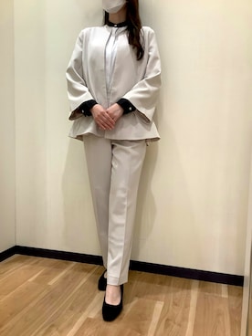 「アイテム（ノーカラージャケット、グレー系）」を使った、BRICK HOUSE by Tokyo Shirts 盛岡南イオンモール店さん（レディース・163cm）の冬コーディネート
