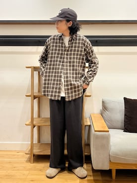 「アイテム（シャツ/ブラウス）」を使った、小林優介さん（メンズ・177cm）の秋コーディネート