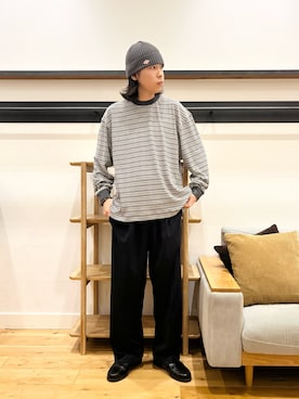 「FORK&SPOON（フォークアンドスプーン）のアイテム（Tシャツ/カットソー）」を使った、小林優介さん（メンズ・177cm）の秋コーディネート