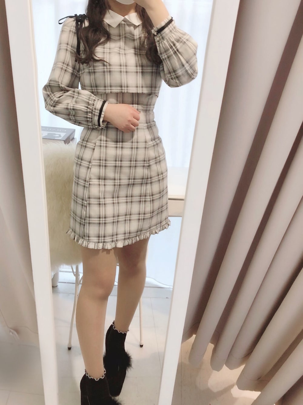 「titty&Co.、今日のコーデ、ワンピース、ワンピースコーデ、ガーリー、ガーリーコーデ、量産型、女の子コーデ、ミニワンピ、マルチボーダー、ワンピ、ミニスカート、カジュアル、フェザー、休日スタイル」｜「TITTY&CO.のサイドリボンミニワンピース（ワンピース、その他）」を使った、norika🌙🤍さん（レディース・157cm）の冬コーディネートの1枚目の写真