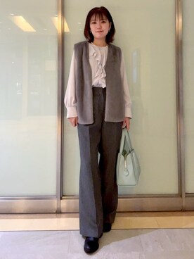 「INDIVI（インディヴィ）のミンク調フェイクファージレ（ベスト、グレー系）」を使った、mayutaさん（レディース・158cm）の冬コーディネート