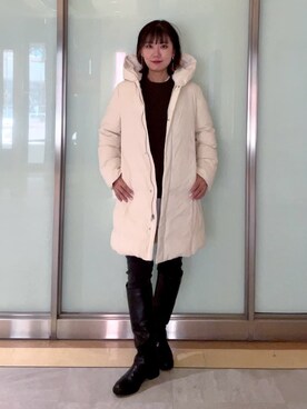 「INDIVI（インディヴィ）の【撥水／洗える】ステッチレス ロングダウンコート（ダウンジャケット/コート、ホワイト系）」を使った、mayutaさん（レディース・158cm）の冬コーディネート