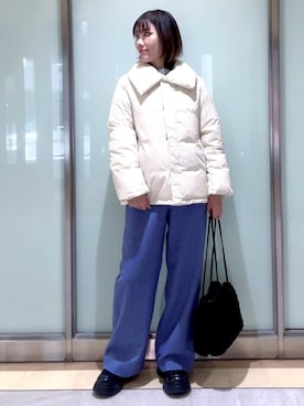 「INDIVI（インディヴィ）の【撥水／洗える／デザイン衿】ステッチレス ショートダウンコート（ダウンジャケット/コート、ホワイト系）」を使った、mayutaさん（レディース・158cm）の冬コーディネート