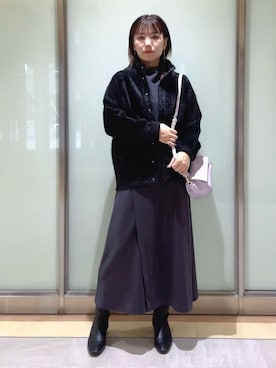 「INDIVI（インディヴィ）のスタンドネック シャギーモールニット（ニット/セーター、ブラック系）」を使った、mayutaさん（レディース・158cm）の秋コーディネート