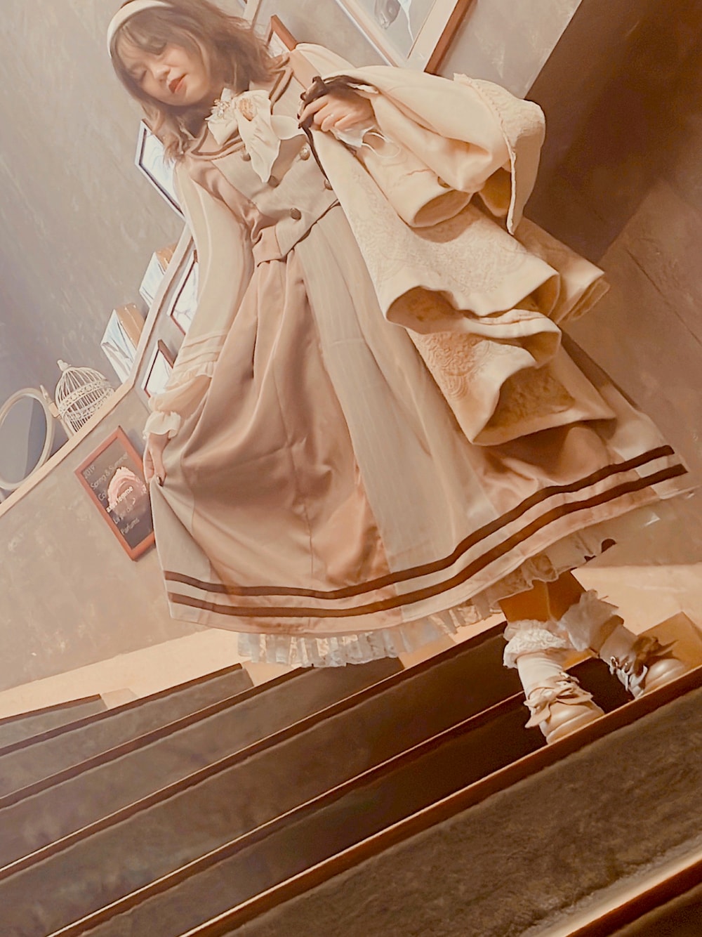 「大人カジュアル、academy、学生」｜「axes femmeの切り替えベスト（ベスト、ブラウン系）」を使った、Midoriさん（レディース・153cm）の冬コーディネートの1枚目の写真