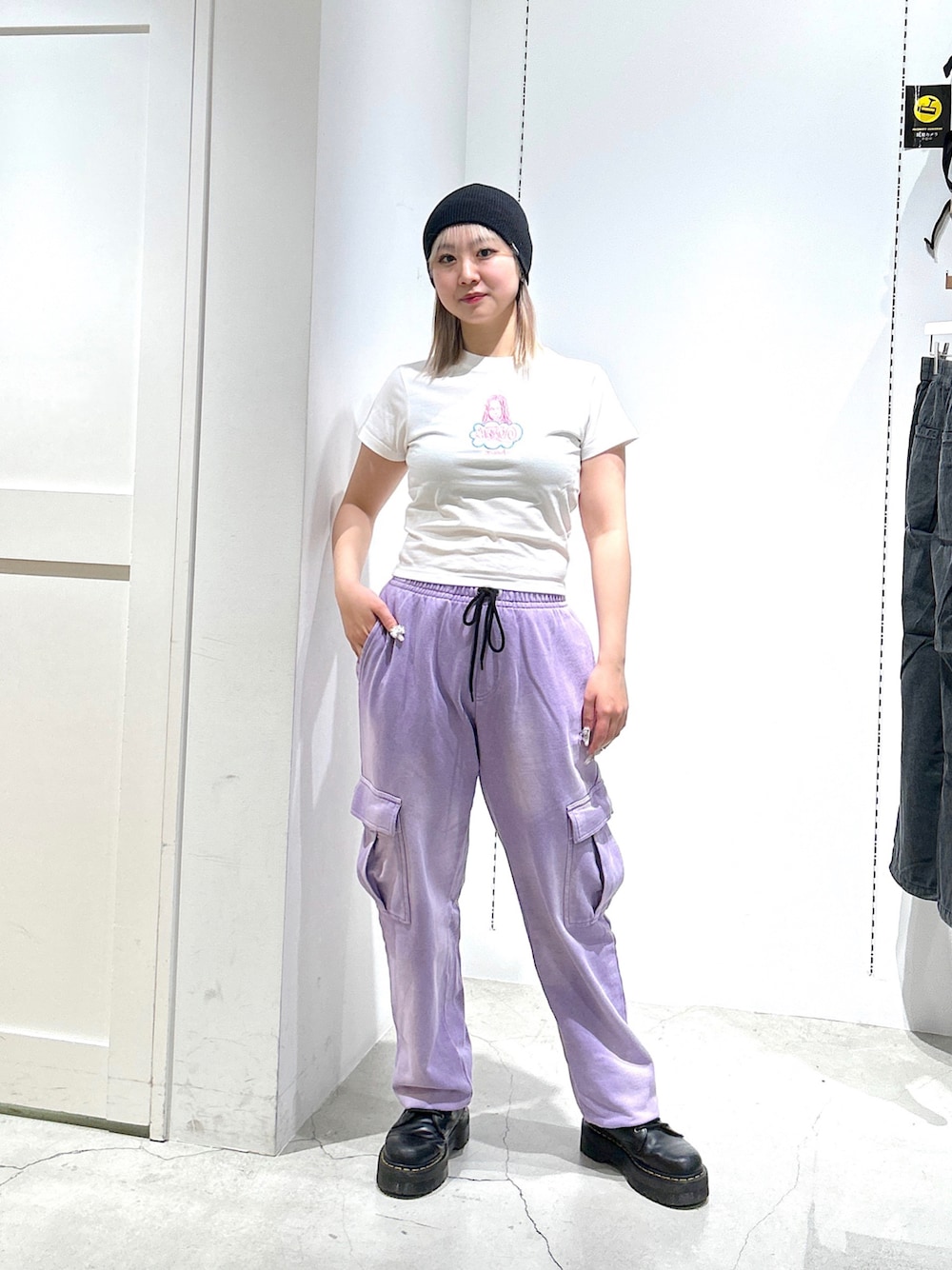 「Xgirl_ootd、xgirl、xgirl ootd、xgirljp、x-girl、X-girl、X-girl _ootd、エックスガール、ビーニー、コラボ、コラボアイテム、Tシャツ、HAZE、夏コーデ」｜「X-girlのCARGO SWEAT PANTS（スウェットパンツ、パープル系）」を使った、あんなさん（レディース・157cm）の春コーディネートの1枚目の写真