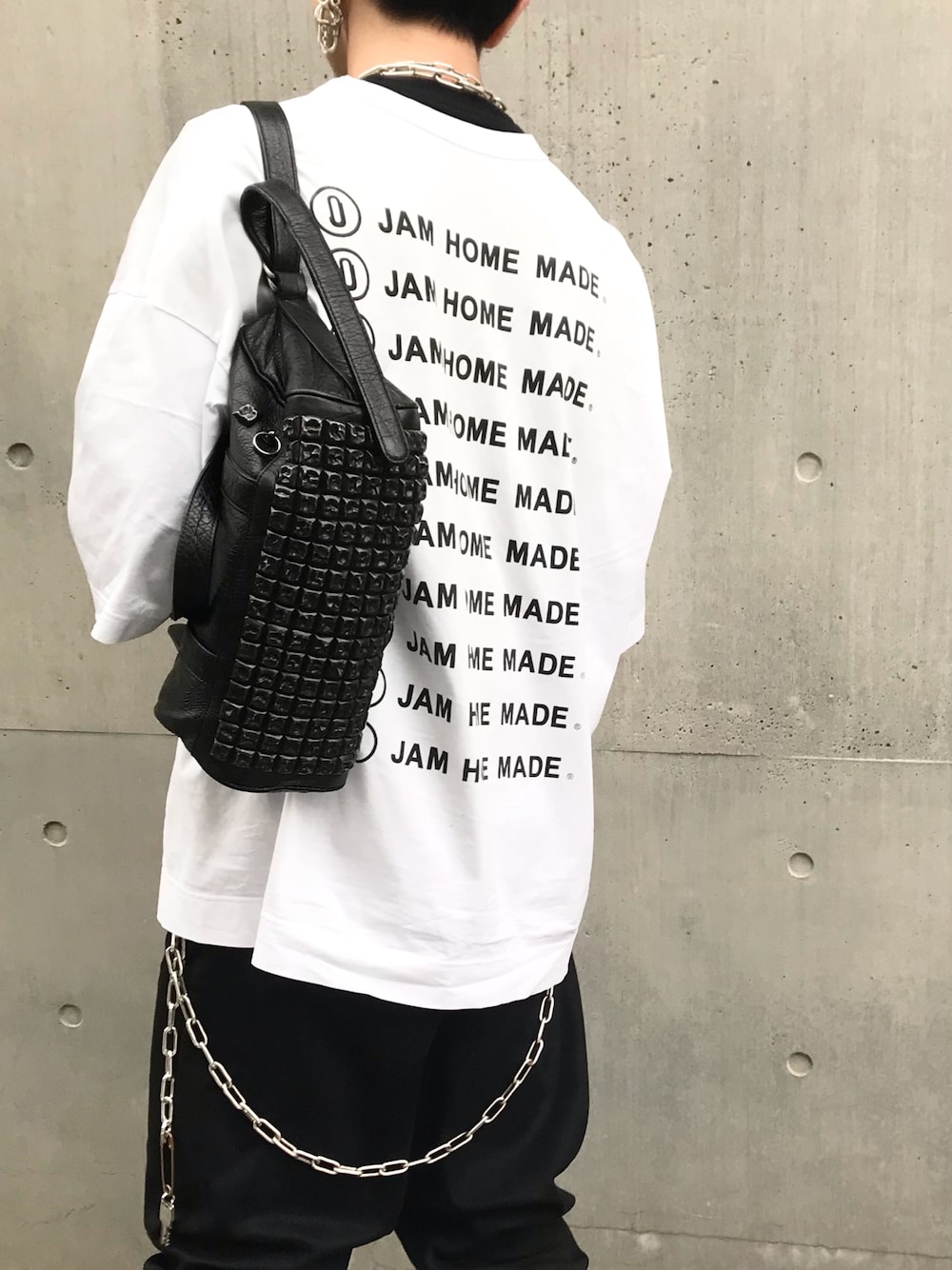 「JAM HOME MADE、ジャムホームメイド(JAM HOME MADE)、ジャムホームメイド、オールブラック、ブラック、ブラックコーデ、シルバーアクセサリー、休日スタイル、きれいめカジュアル、モード、モードストリート、モノトーン、オトナカジュアル、カジュアル、夏」｜「JAM HOME MADEのアイテム（ウォレットチェーン、シルバー系）」を使った、ryunosuke terashiさん（メンズ・172cm）の夏コーディネートの1枚目の写真