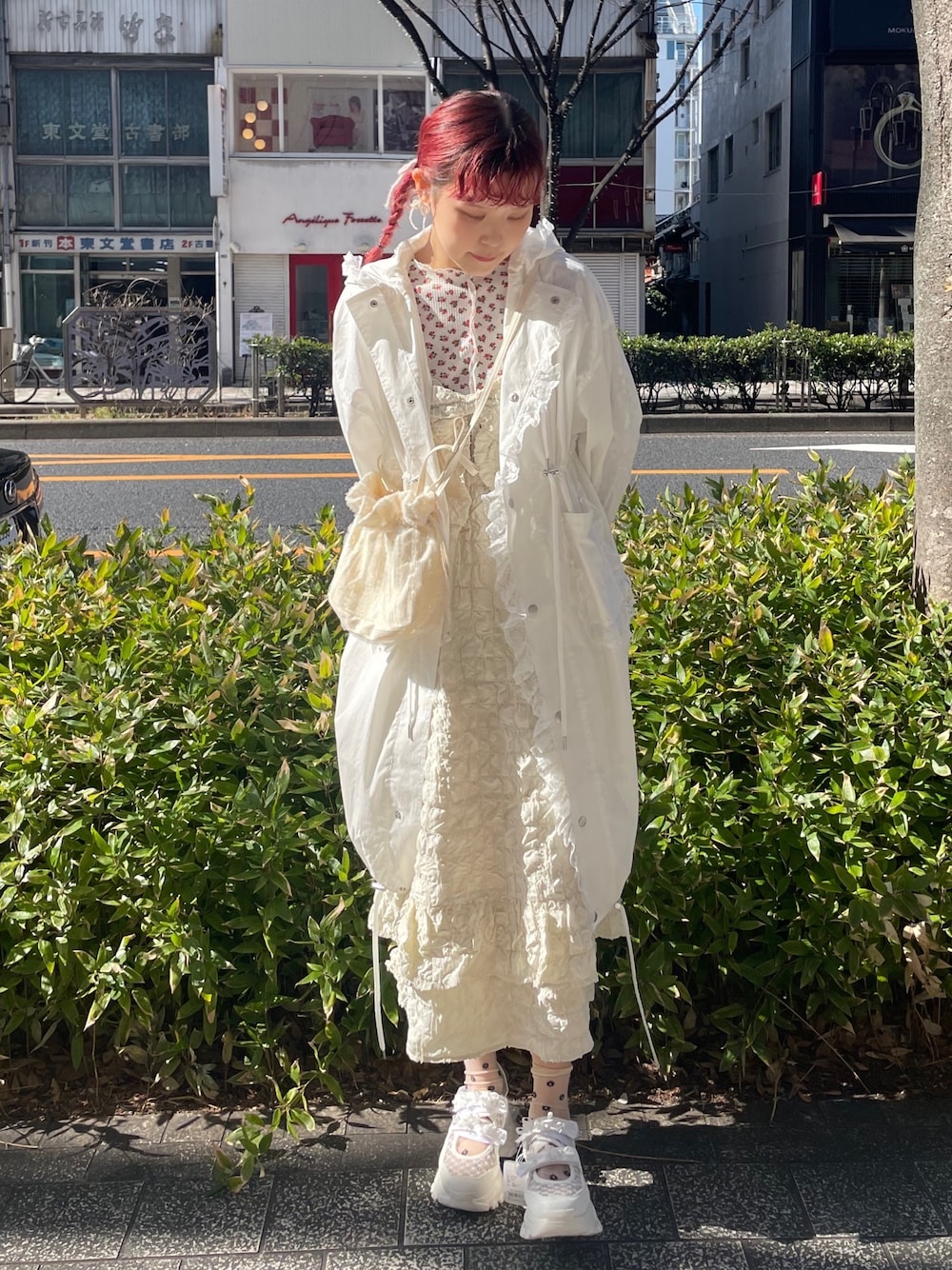 merry jennyフリルナイロンフードロングコート merry jenny（メリージェニー）の「フリルナイロンフードロング