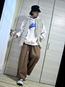 「アイテム（パーカー、ホワイト系）」を使った、楽ｇａｋｉさん（メンズ・174cm）の秋コーディネート