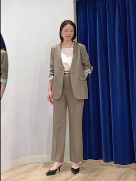 「アイテム（ノーカラージャケット）」を使った、Itaniさん（レディース・163cm）の秋コーディネート
