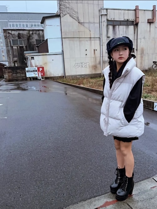 New Balance ホワイト ダウンベスト ダウンスカート セット　1 New Balance ホワイト ダウンベスト ダウンスカート セット 1