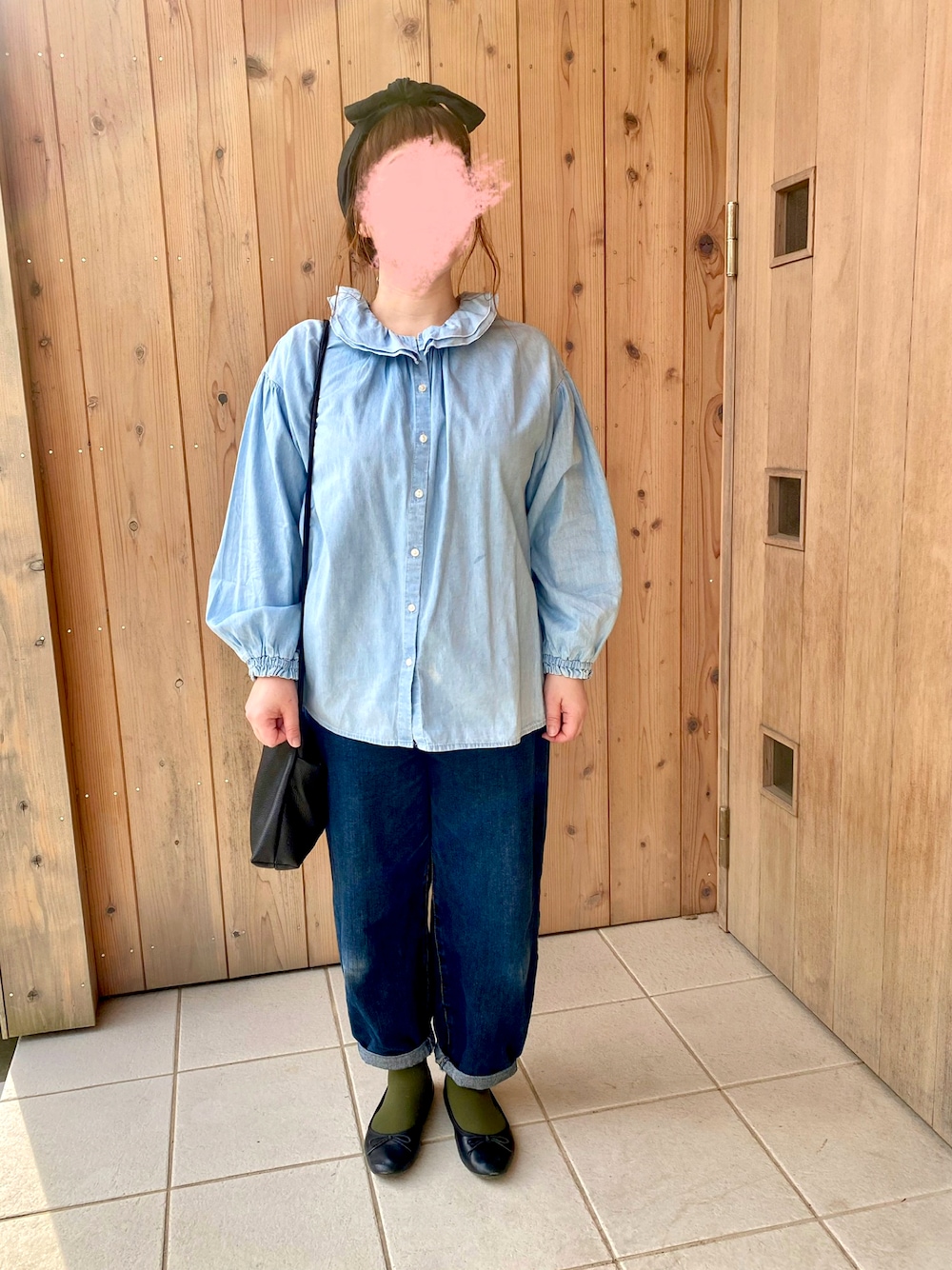 「GLOBAL WORKのアイテム（バレエシューズ、ブラック系）」を使った、morizeさん（レディース・152cm）の春コーディネートの1枚目の写真