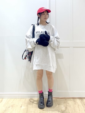 「MILKFED.（ミルクフェド）のMESSAGE EMBROIDERY CAP（キャップ）」を使った、SAKI 🍣さん（レディース・151cm）の秋コーディネート