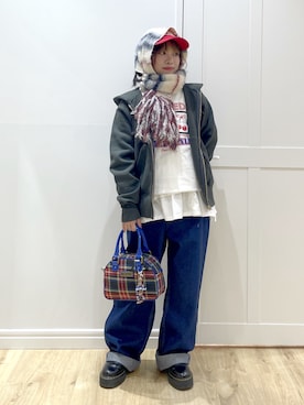 「アイテム（キーホルダー）」を使った、SAKI 🍣さん（レディース・151cm）の秋コーディネート