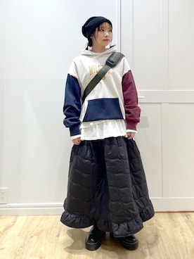 「アイテム（メッセンジャーバッグ）」を使った、SAKI 🍣さん（レディース・151cm）の冬コーディネート