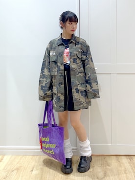 「アイテム（ミリタリージャケット）」を使った、SAKI 🍣さん（レディース・151cm）の秋コーディネート